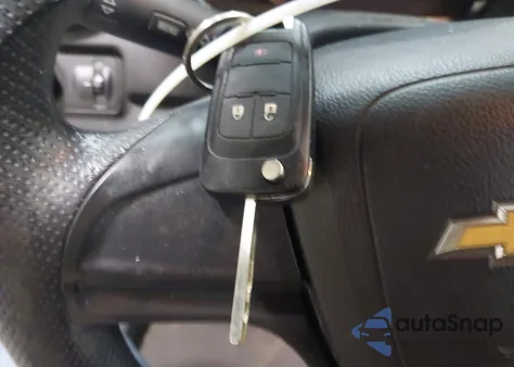 2015 Chevrolet Trax 1Ls z USA, uszkodzony, nr VIN KL7CJPSB1FB085829